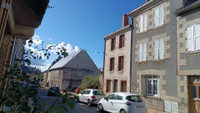 Maison à vendre à Bénévent-l'Abbaye, Creuse - 68.600 € - photo 1