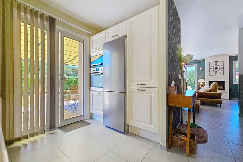 French property for sale in Grasse, Alpes-Maritimes - €750,000 - photo 7