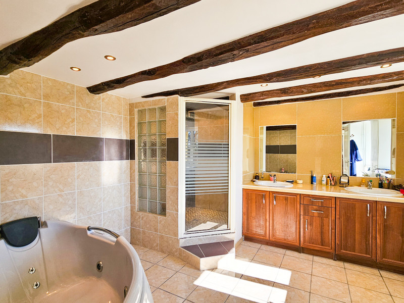 French property for sale in Loudéac, Côtes-d'Armor - €163,000 - photo 6