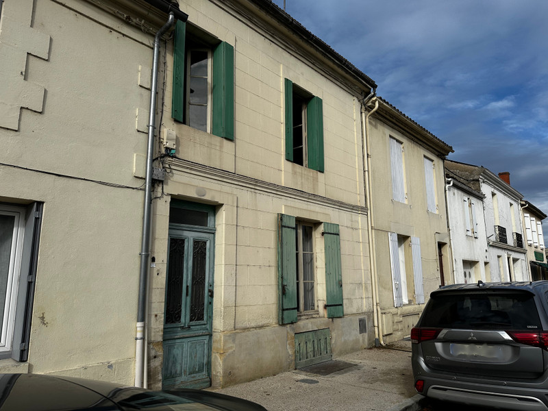 Propriété à vendre à Sainte-Foy-la-Grande, Gironde - 80 000 €