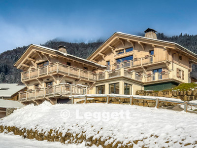 Ski property for sale in Samoens - €2,750,000 - photo 0