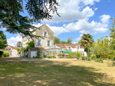Maison à vendre à Villiers-Adam, Val-d'Oise, Île-de-France, avec Leggett Immobilier