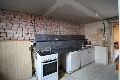 French property for sale in Chives, Charente-Maritime - €42,000 - photo 4