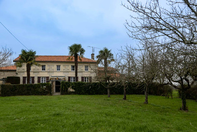 Maison à vendre à Saint-Simon-de-Bordes, Charente-Maritime, Poitou-Charentes, avec Leggett Immobilier