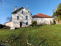 Maison à vendre à Grand-Brassac, Dordogne - 265.000 € - photo 1