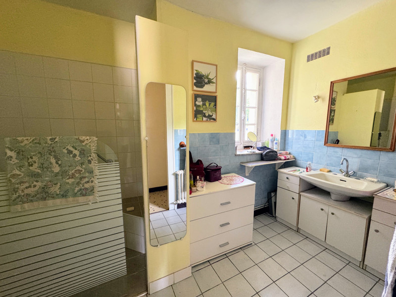 French property for sale in Saint-Quentin-de-Chalais, Charente - €215,000 - photo 7