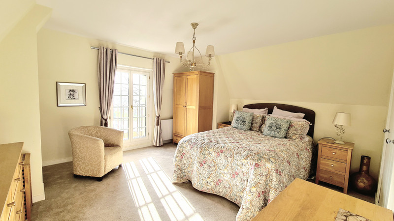 French property for sale in Gorron, Mayenne - €525,000 - photo 6