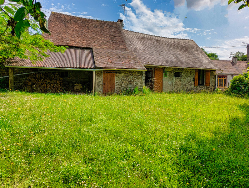 French property for sale in Lussac-les-Églises, Haute-Vienne - €69,900 - photo 1