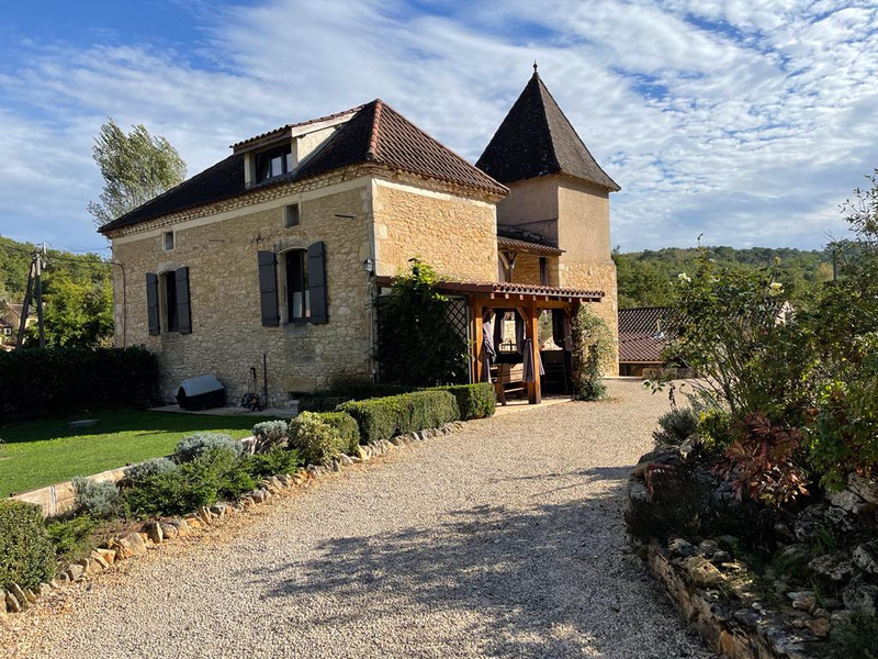 French property for sale in Puy-l'Évêque, Lot - €695,000 - photo 2