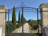 Maison à vendre à Nîmes, Gard - 1.720.000 € - photo 10