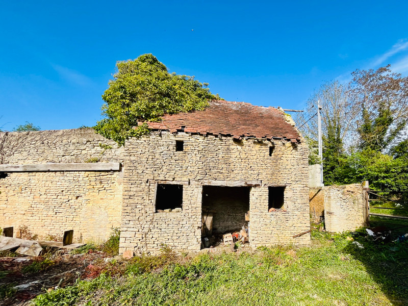 French property for sale in Chambois, Orne - €88,000 - photo 9