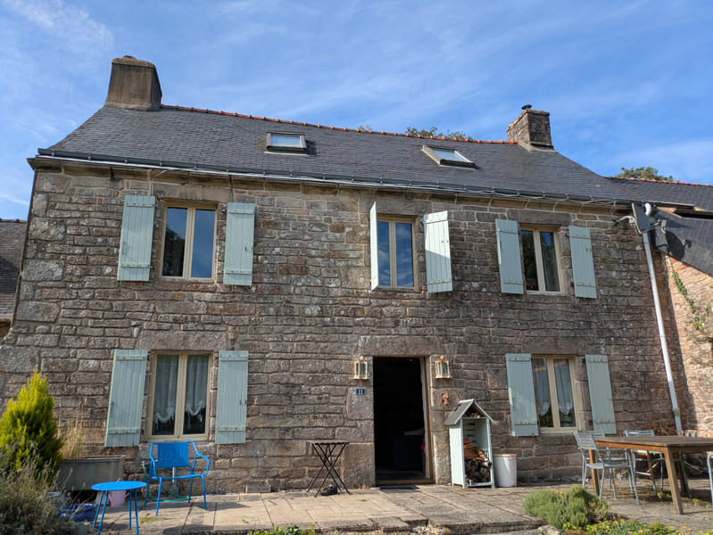 French property for sale in Guiscriff, Morbihan - €149,500 - photo 1