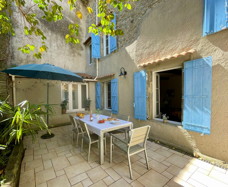 French property for sale in La Livinière, Hérault - €299,500 - photo 8