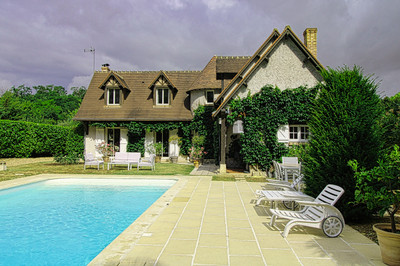 Maison à vendre à Orléans, Loiret, Centre, avec Leggett Immobilier