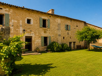 Propriété à vendre à La Tour-Blanche-Cercles, Dordogne - 205 200 € - photo n°2