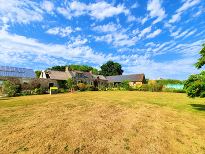 French property for sale in Hémonstoir, Côtes-d'Armor - €279,900 - photo 1