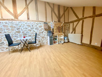 Maison à vendre à Rochechouart, Haute-Vienne - 249.900 € - photo 5