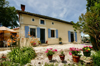 Maison à vendre à Montembœuf, Charente - 318.000 € - photo 1