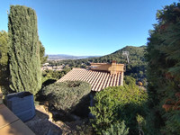 Maison à vendre à Saint-Cyr-sur-Mer, Var - 995.000 € - photo 2