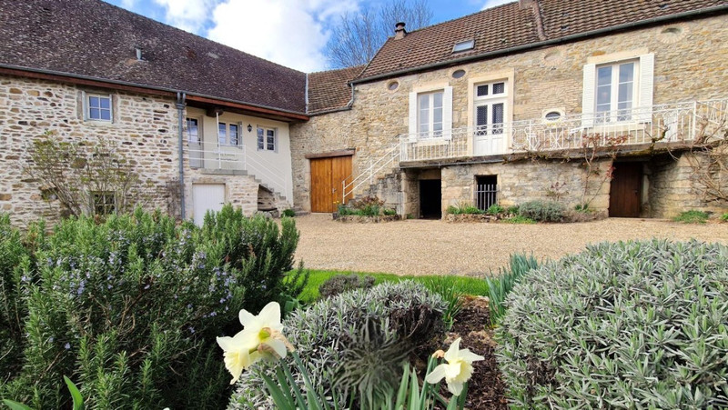French property for sale in Cirey Les Nolay, Côte-d'Or - €690,000 - photo 0