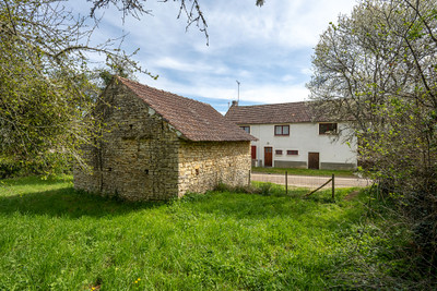 house for sale in Yonne
