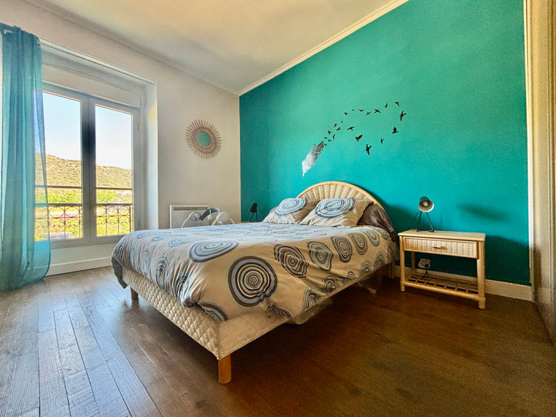 French property for sale in Vinça, Pyrénées-Orientales - €288,000 - photo 8