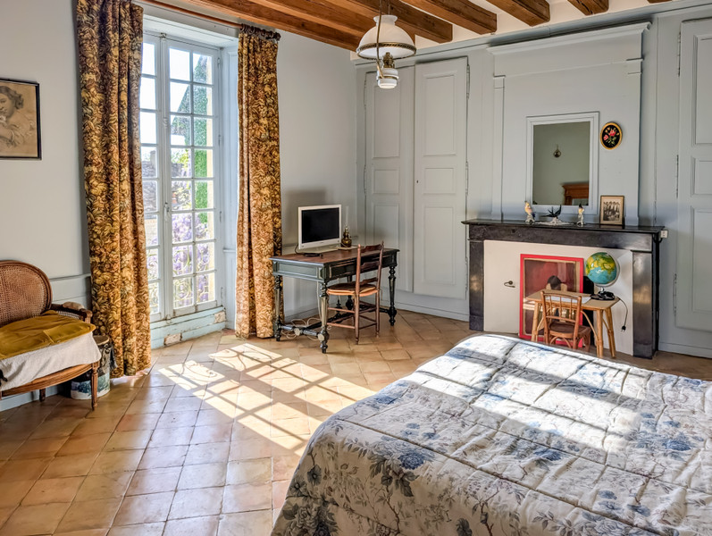 French property for sale in Nogent-le-Bernard, Sarthe - €444,000 - photo 4