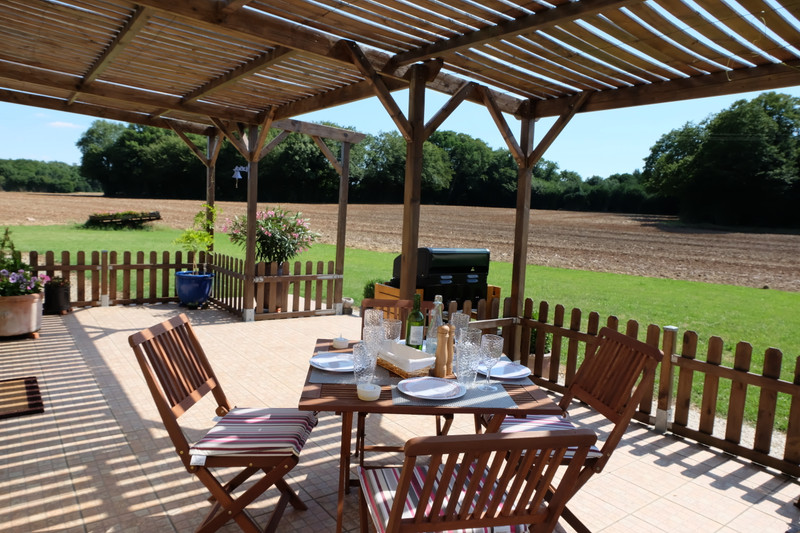 French property for sale in Mairé-Levescault, Deux-Sèvres - €450,500 - photo 4