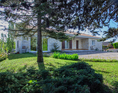 Maison à vendre à Fléac, Charente, Poitou-Charentes, avec Leggett Immobilier