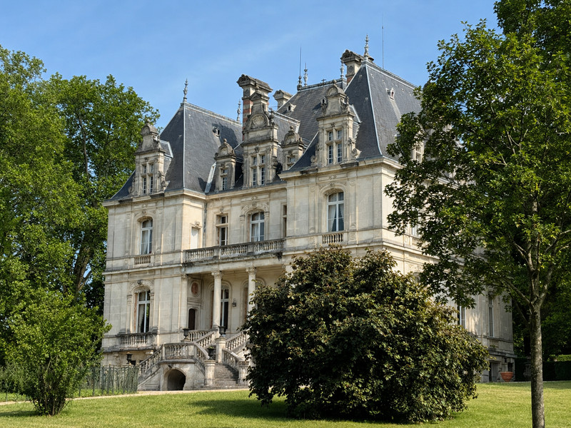 French property for sale in Jarnac, Charente - €3,286,000 - photo 9