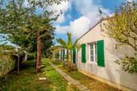Maison à vendre à La Flotte, Charente-Maritime - 899 000 € - photo 2