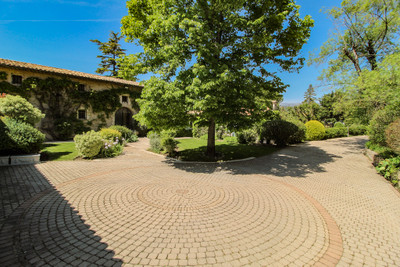 French property for sale in Châteauneuf-Grasse, Alpes-Maritimes - €3,190,000 - photo 3