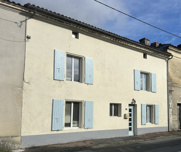 Maison à vendre à Mareuil en Périgord, Dordogne, Aquitaine, avec Leggett Immobilier