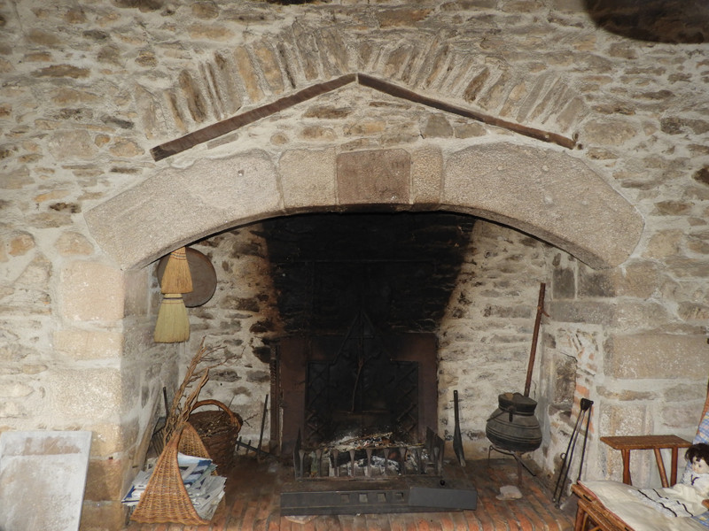 French property for sale in Salon-la-Tour, Corrèze - €482,000 - photo 2