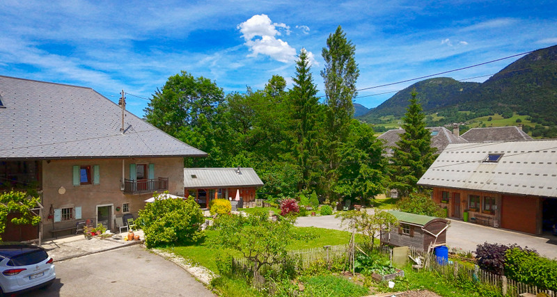Maison à vendre à Lescheraines, Savoie - 685.000 € - photo 1