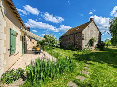 Maison à vendre à Saint-Laurent-en-Gâtines, Indre-et-Loire, Centre, avec Leggett Immobilier