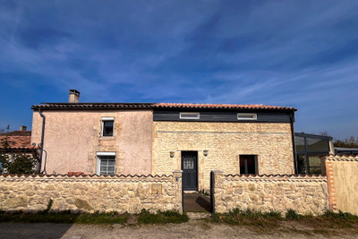French property for sale in Saint-Cyr-du-Doret, Charente-Maritime - €275,600 - photo 9