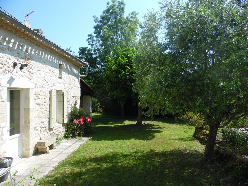 French property for sale in Périssac, Gironde - €299,900 - photo 9