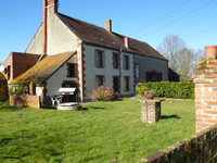Maison à vendre à Chéniers, Creuse - 194.400 € - photo 1