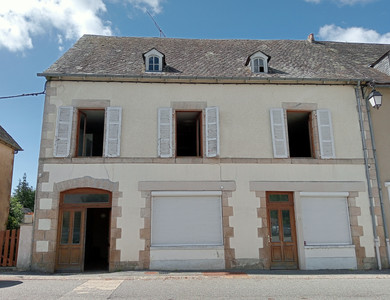 Maison à vendre à Lapleau, Corrèze, Limousin, avec Leggett Immobilier