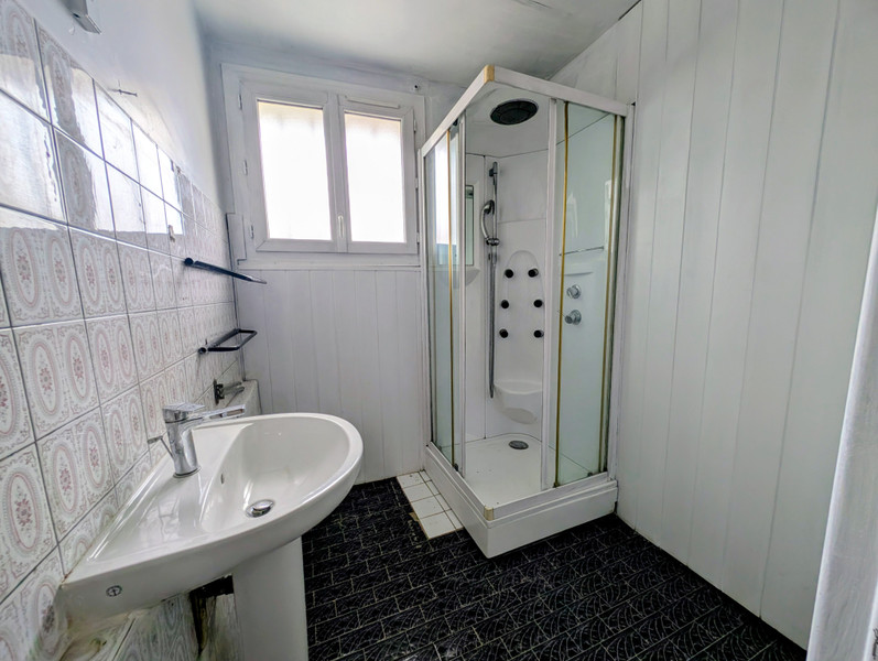 French property for sale in Saint-Claud, Charente - €98,500 - photo 5