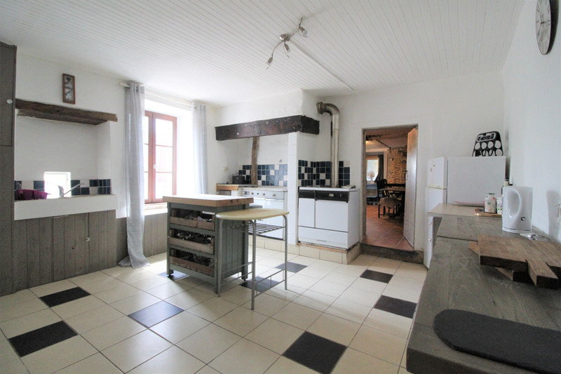 French property for sale in Rochechouart, Haute-Vienne - photo 3