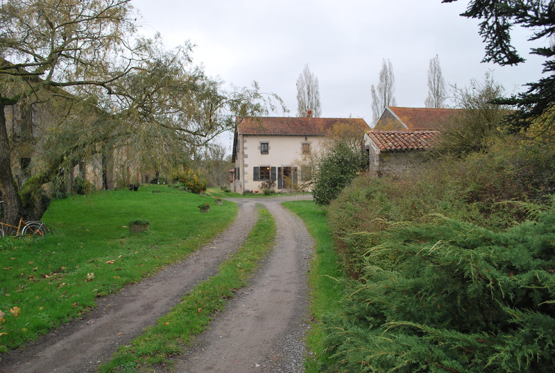 House for sale in LathusSaintRémy Vienne A wonderful 6 bedroom