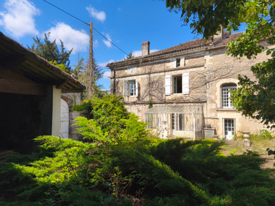 French property for sale in Saint-Germain-de-Montbron, Charente - €309,001 - photo 2