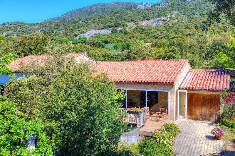 French property for sale in Rustrel, Vaucluse - €399,000 - photo 1