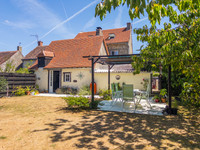 Propriété à vendre à Bourg-Archambault, Vienne - 145 000 € - photo n°1