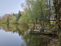 Lacs à vendre à Saint-Cyr-le-Gravelais, Mayenne - 194 400 € - photo 2