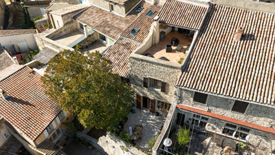 VISAN, PROVENCE - Historic village house 273m² (+ 110m² convertible space), stunning views, 2 terraces, 3 BRs