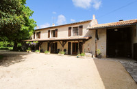 Maison à vendre à Villiers-en-Bois, Deux-Sèvres - 350 000 € - photo 1