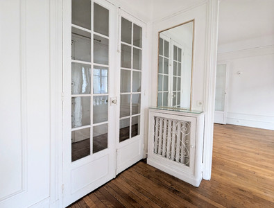 French property for sale in Paris 15e Arrondissement, Paris - €930,000 - photo 3
